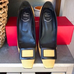 Roger Vivier pumps Raffia w blk leather minimal w